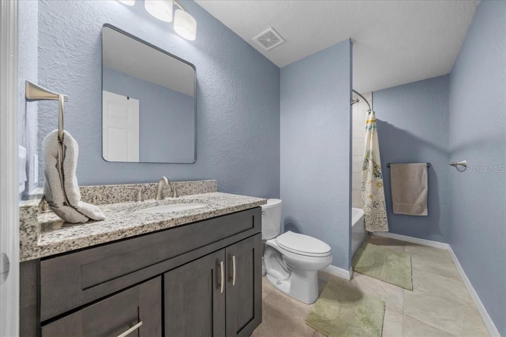 待售: $328,000 (4 贝兹, 2 浴室, 1848 平方英尺)