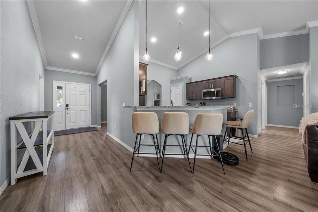 待售: $328,000 (4 贝兹, 2 浴室, 1848 平方英尺)