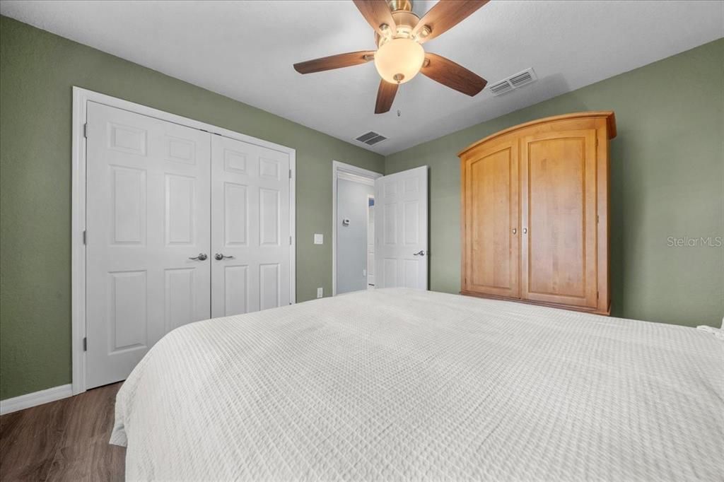 待售: $328,000 (4 贝兹, 2 浴室, 1848 平方英尺)