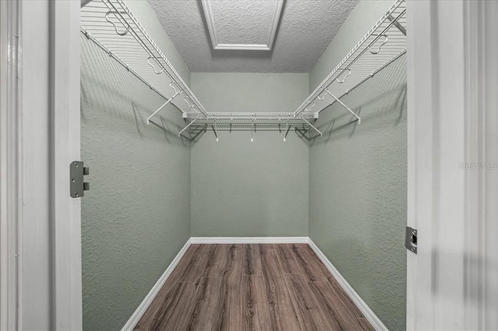 待售: $328,000 (4 贝兹, 2 浴室, 1848 平方英尺)