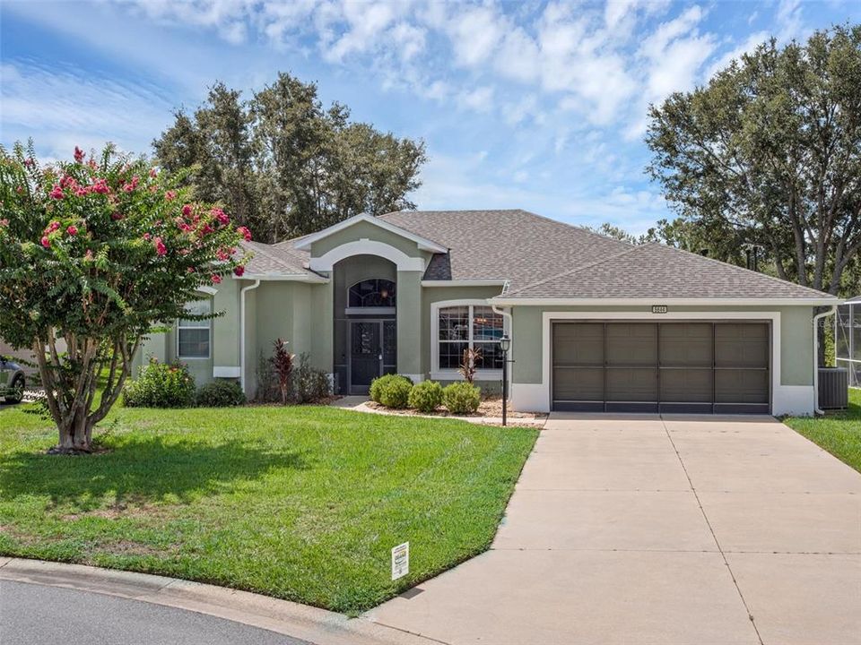 合同活跃: $374,999 (3 贝兹, 2 浴室, 1977 平方英尺)