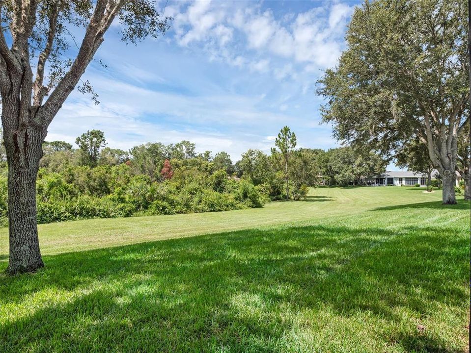 合同活跃: $374,999 (3 贝兹, 2 浴室, 1977 平方英尺)