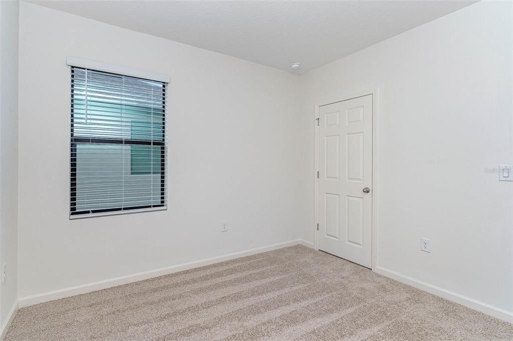 待售: $289,000 (3 贝兹, 2 浴室, 1676 平方英尺)