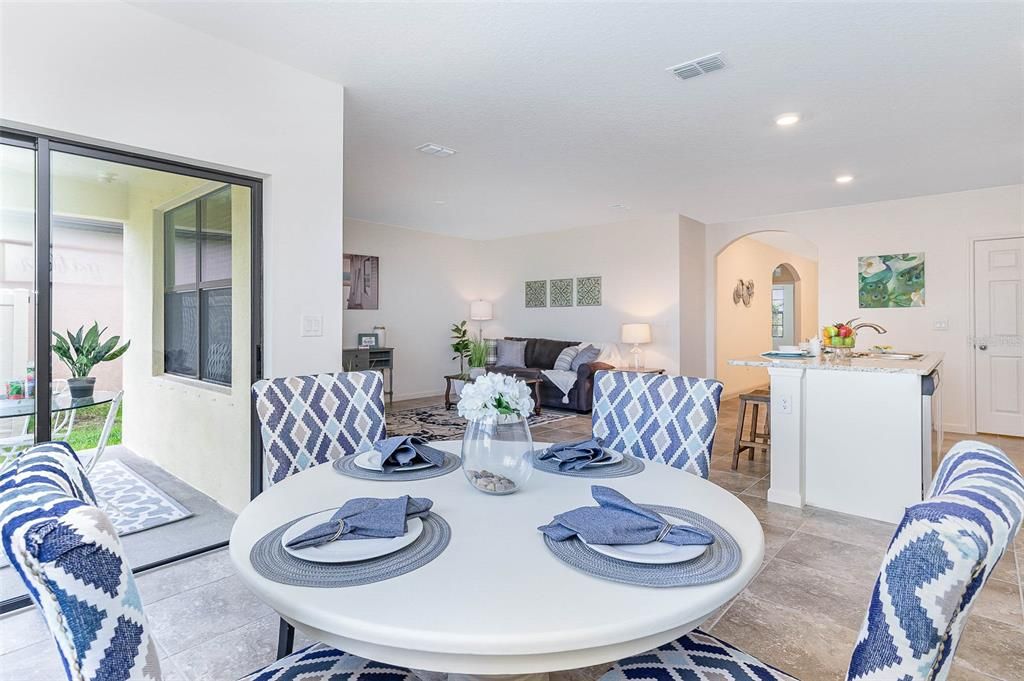 待售: $289,000 (3 贝兹, 2 浴室, 1676 平方英尺)