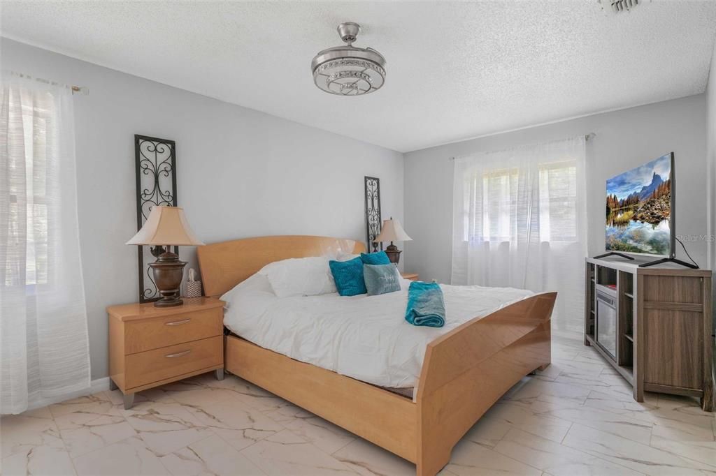 For Sale: $520,000 (3 beds, 2 baths, 1920 Square Feet)