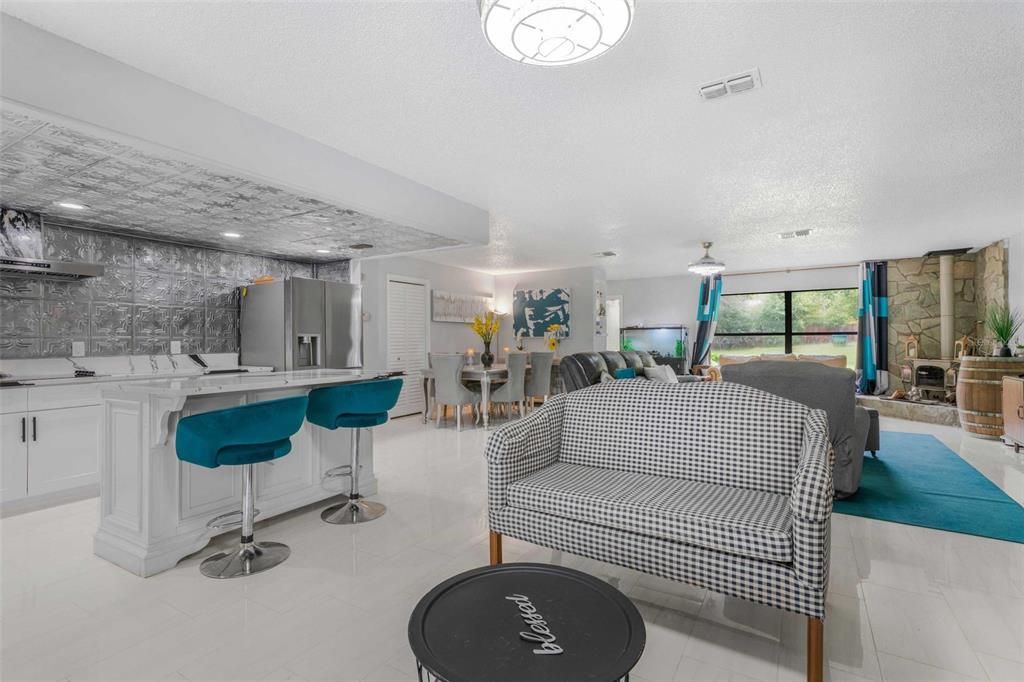 For Sale: $520,000 (3 beds, 2 baths, 1920 Square Feet)