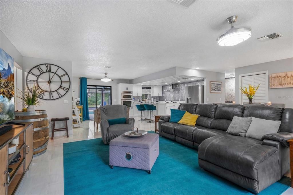 For Sale: $520,000 (3 beds, 2 baths, 1920 Square Feet)