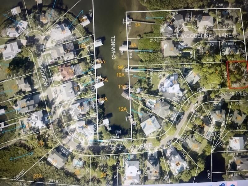 待售: $425,000 (0.22 acres)