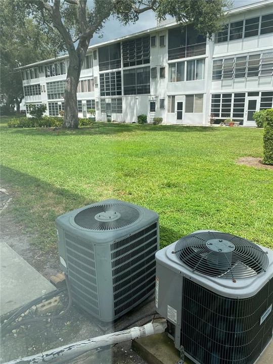 На продажу: $79,900 (1 спален, 1 ванн, 608 Квадратных фут)