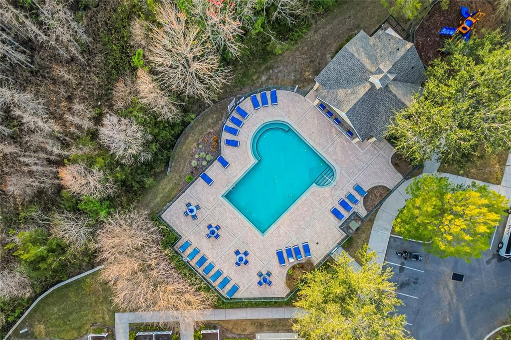 Под контрактом: $204,000 (3 спален, 2 ванн, 1296 Квадратных фут)