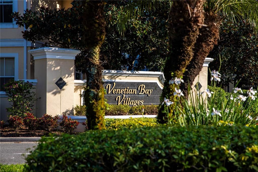 Под контрактом: $204,000 (3 спален, 2 ванн, 1296 Квадратных фут)