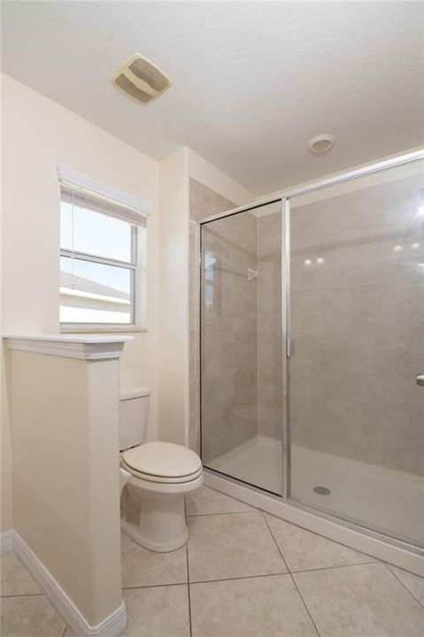 В аренду: $2,000 (3 спален, 2 ванн, 1787 Квадратных фут)