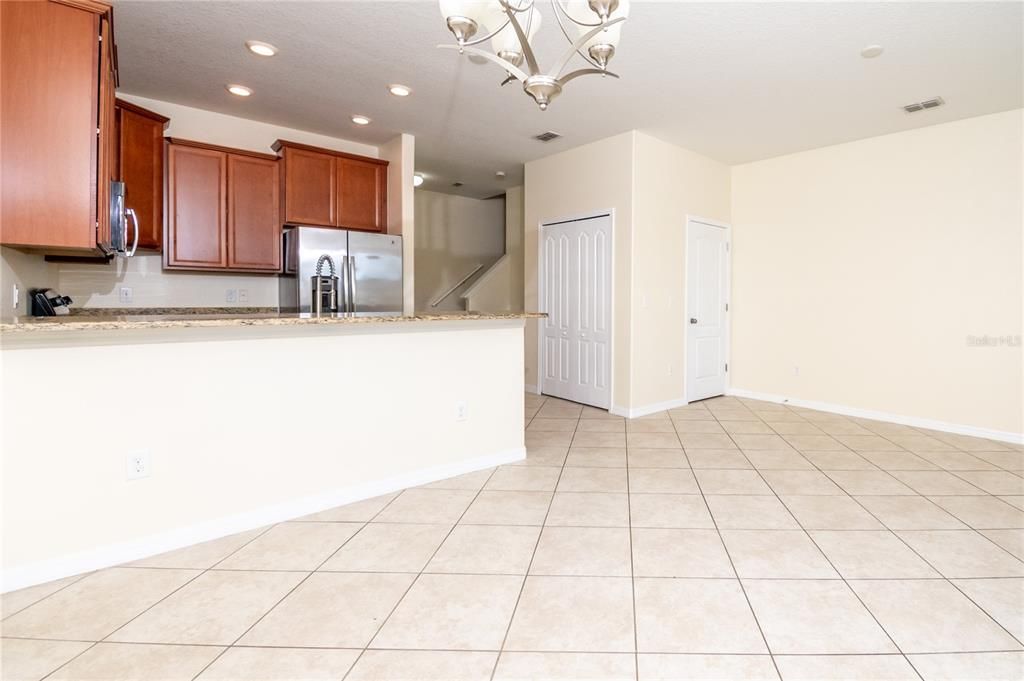 В аренду: $2,000 (3 спален, 2 ванн, 1787 Квадратных фут)