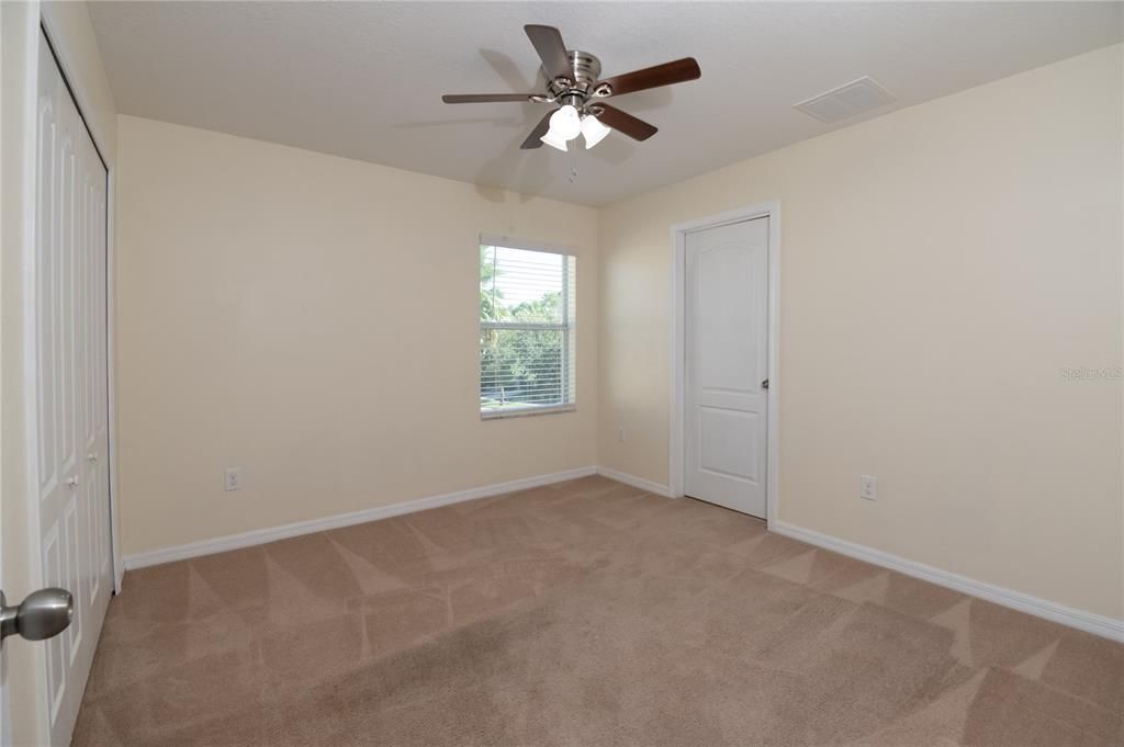 В аренду: $2,000 (3 спален, 2 ванн, 1787 Квадратных фут)