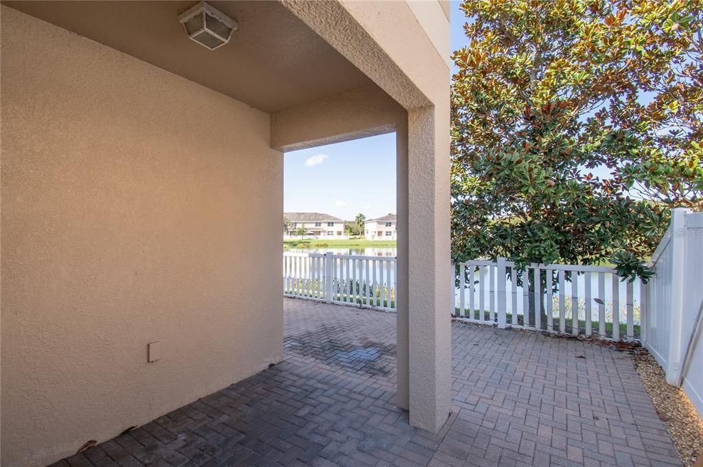 В аренду: $2,000 (3 спален, 2 ванн, 1787 Квадратных фут)