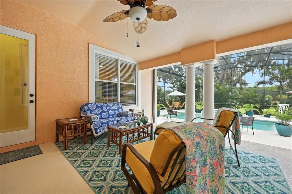 For Sale: $1,178,000 (6 beds, 4 baths, 5025 Square Feet)