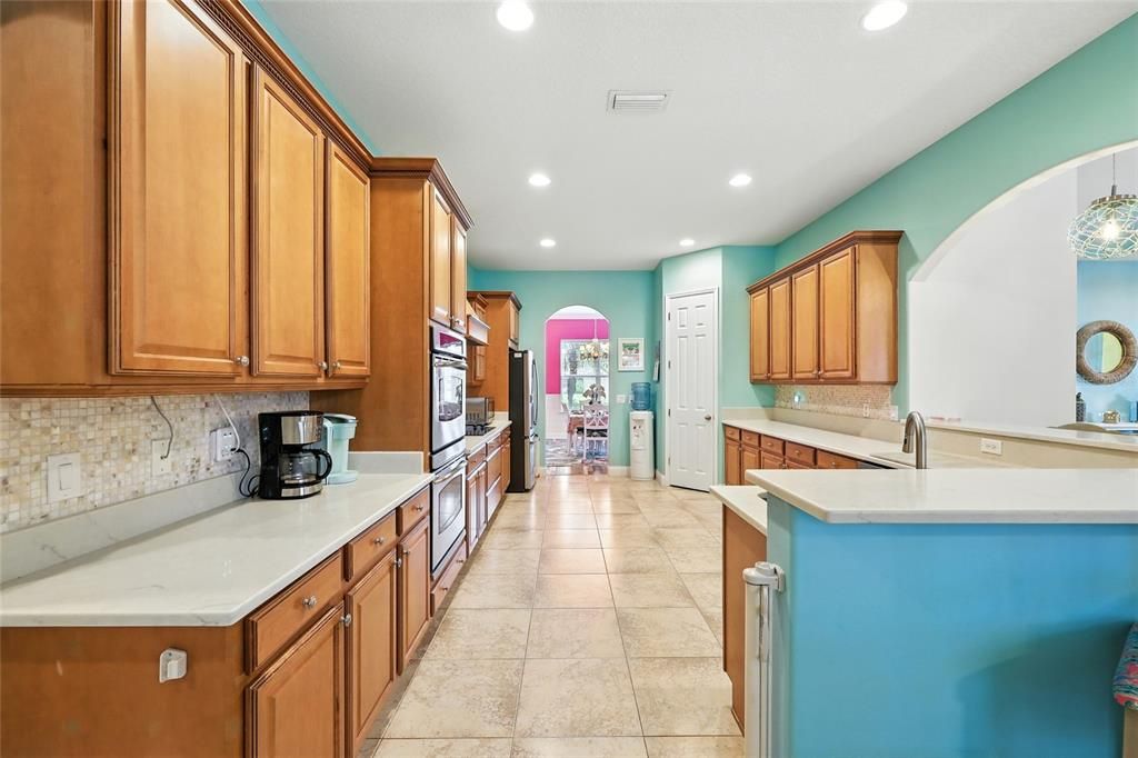 For Sale: $1,178,000 (6 beds, 4 baths, 5025 Square Feet)