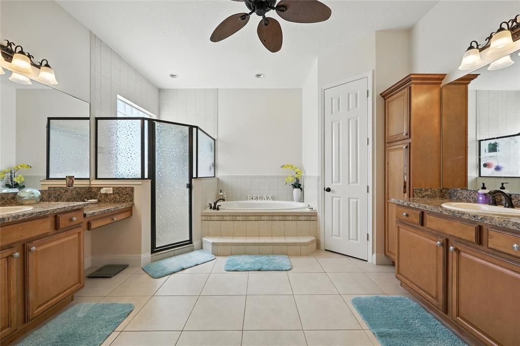 For Sale: $1,178,000 (6 beds, 4 baths, 5025 Square Feet)