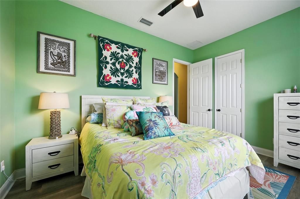 For Sale: $1,178,000 (6 beds, 4 baths, 5025 Square Feet)