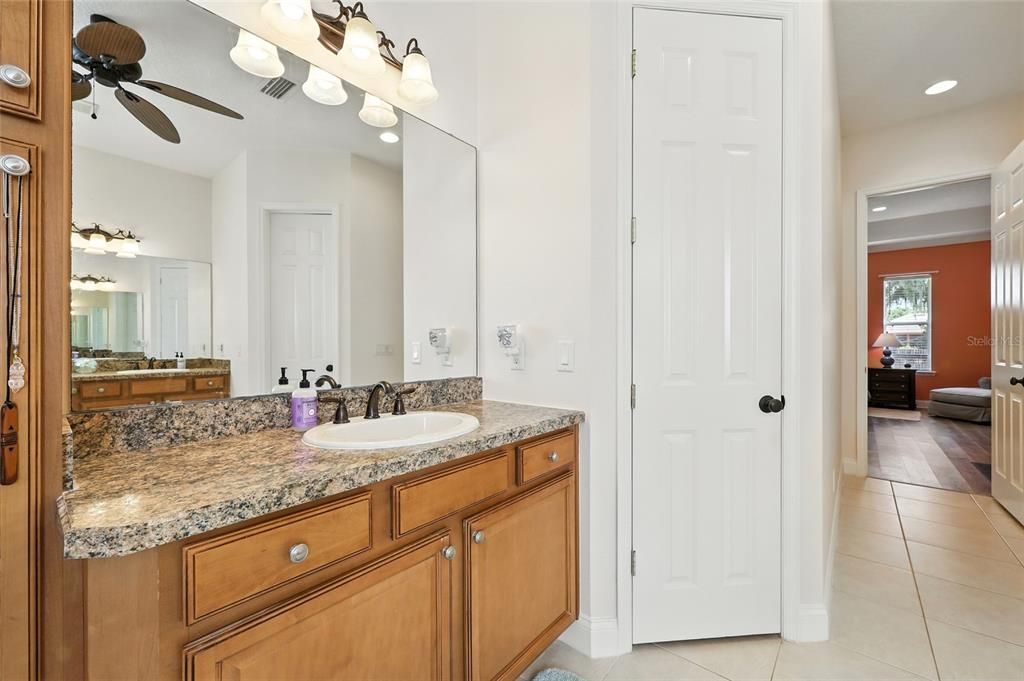 For Sale: $1,178,000 (6 beds, 4 baths, 5025 Square Feet)