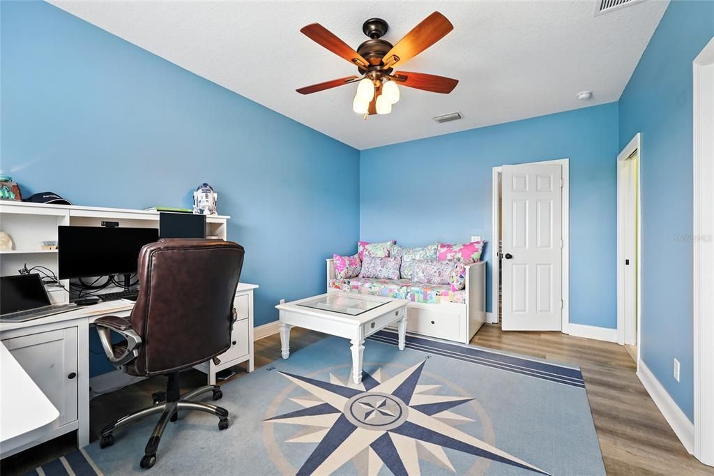 For Sale: $1,178,000 (6 beds, 4 baths, 5025 Square Feet)