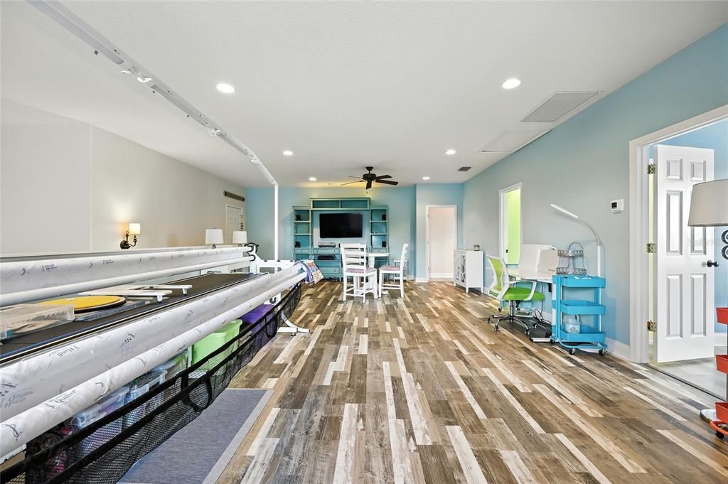 For Sale: $1,178,000 (6 beds, 4 baths, 5025 Square Feet)