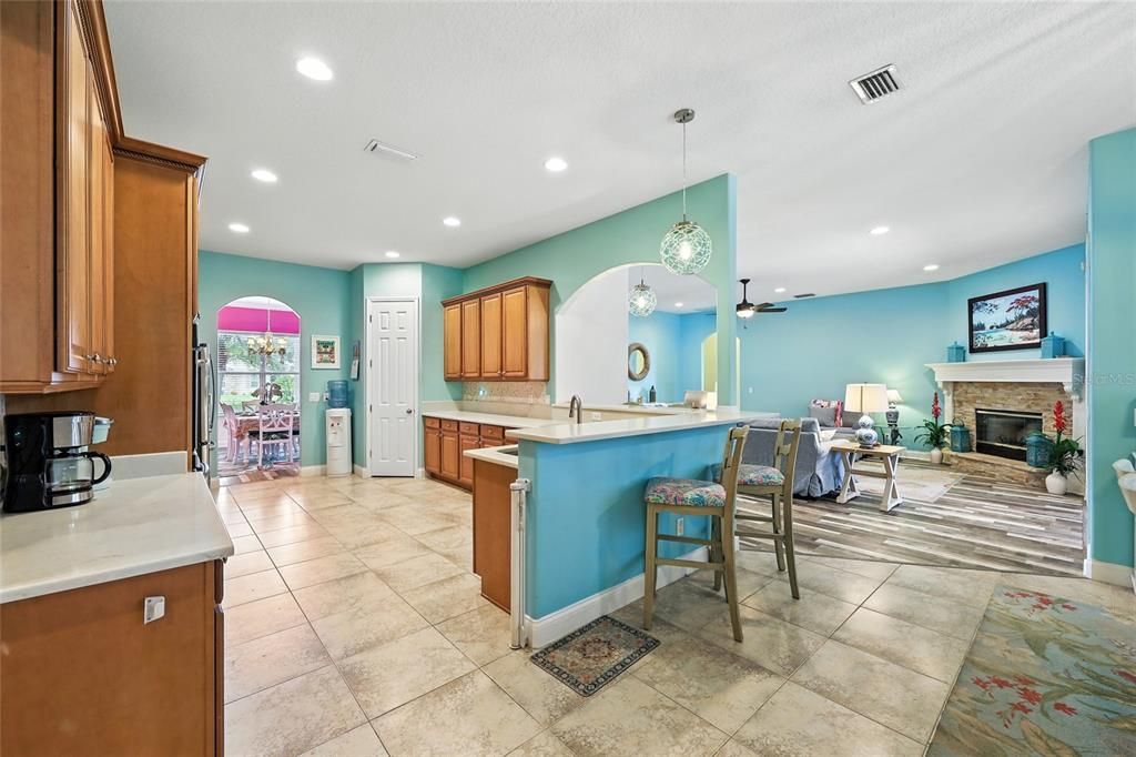 For Sale: $1,178,000 (6 beds, 4 baths, 5025 Square Feet)