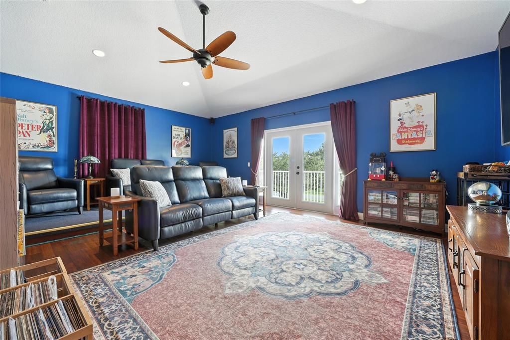 For Sale: $1,178,000 (6 beds, 4 baths, 5025 Square Feet)