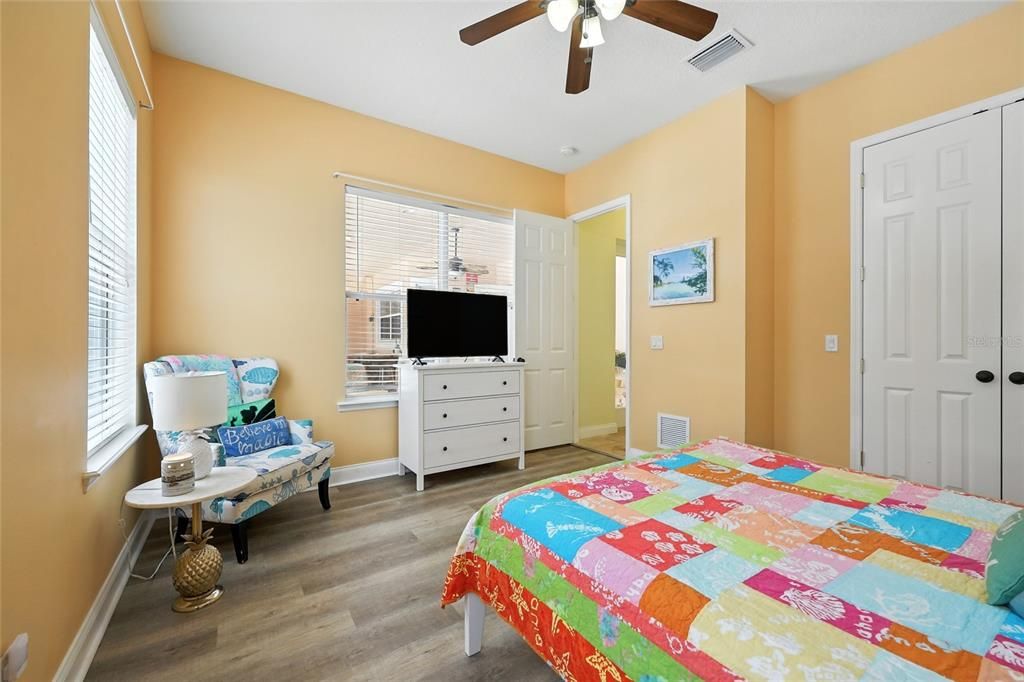 For Sale: $1,178,000 (6 beds, 4 baths, 5025 Square Feet)