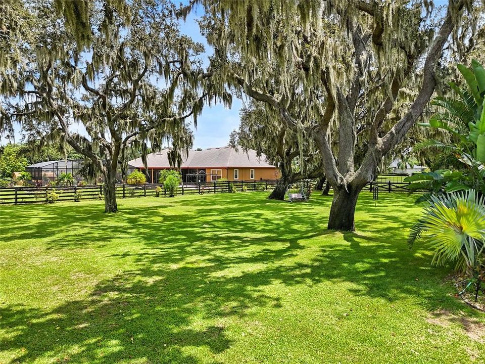 For Sale: $1,178,000 (6 beds, 4 baths, 5025 Square Feet)