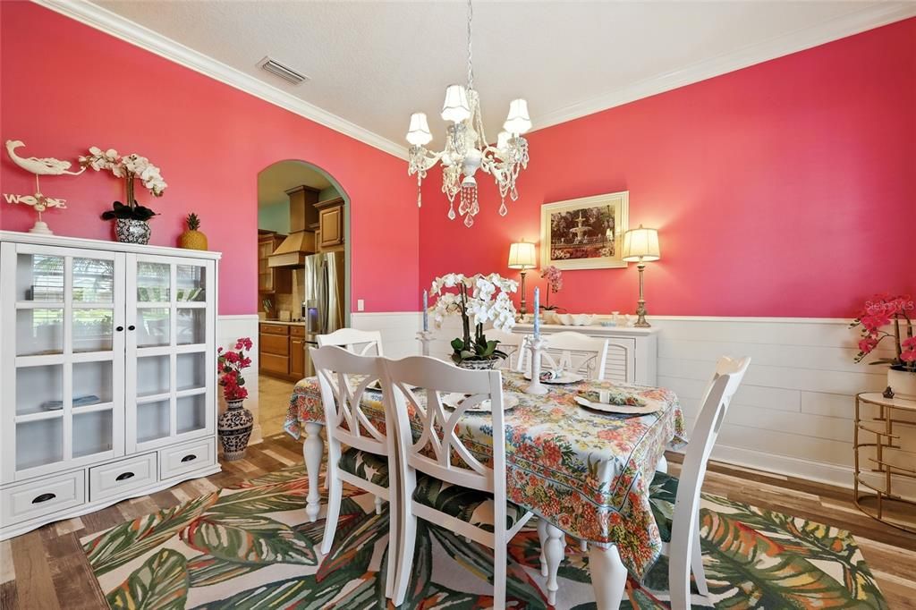 For Sale: $1,178,000 (6 beds, 4 baths, 5025 Square Feet)