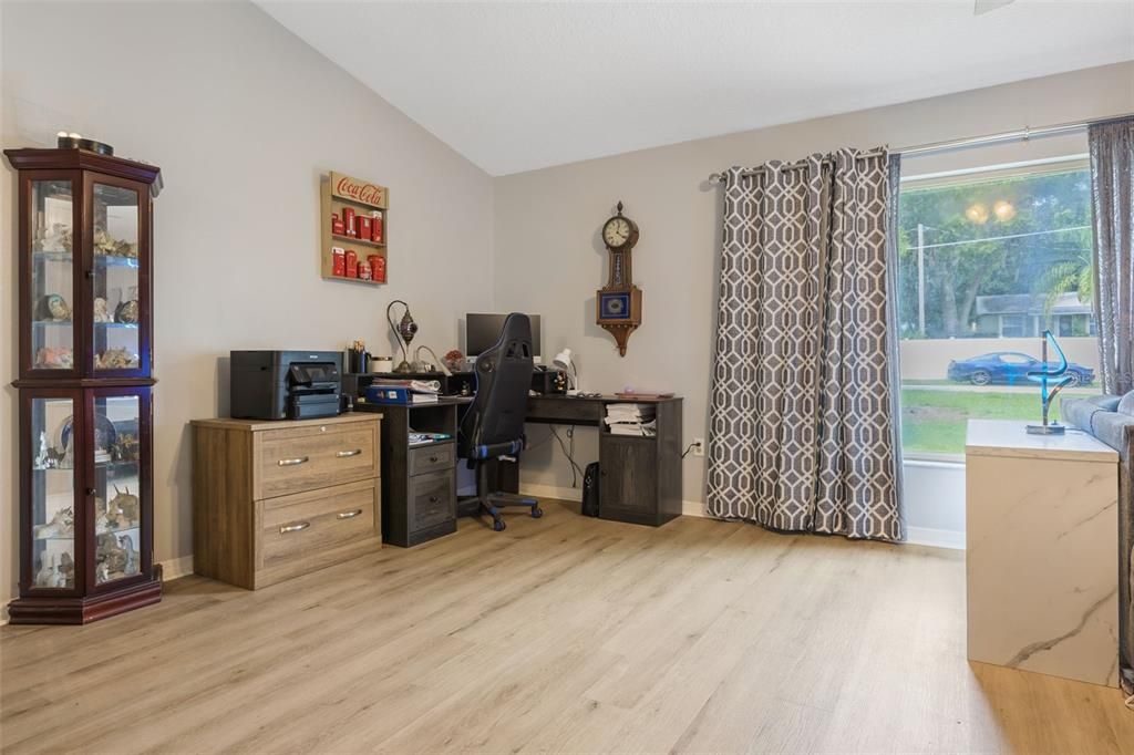 En Venta: $469,500 (3 camas, 2 baños, 2016 Pies cuadrados)