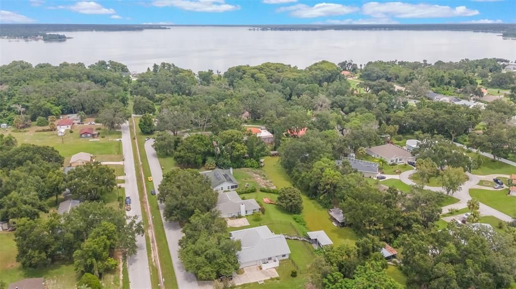 En Venta: $469,500 (3 camas, 2 baños, 2016 Pies cuadrados)