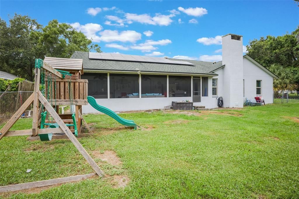 En Venta: $469,500 (3 camas, 2 baños, 2016 Pies cuadrados)