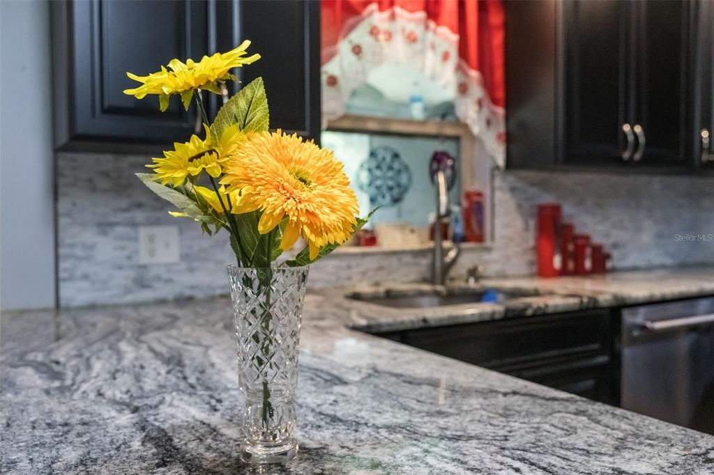 En Venta: $469,500 (3 camas, 2 baños, 2016 Pies cuadrados)