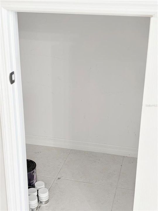 合同活跃: $1,640 (2 贝兹, 2 浴室, 1378 平方英尺)