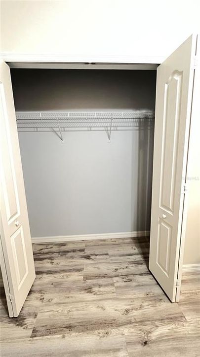 合同活跃: $1,640 (2 贝兹, 2 浴室, 1378 平方英尺)