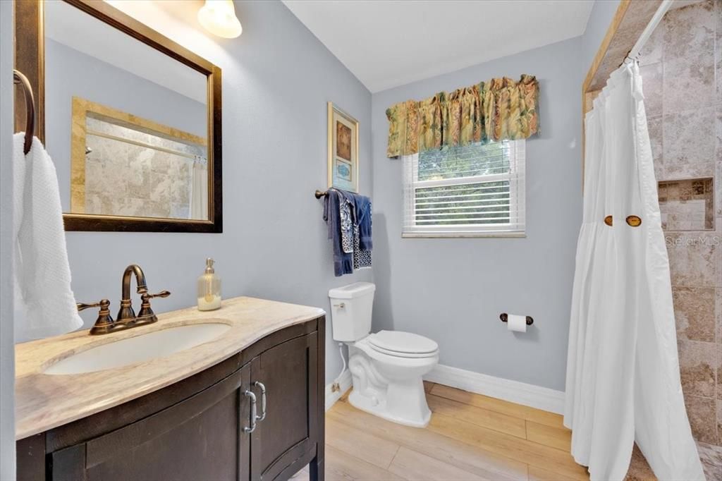 待售: $490,000 (4 贝兹, 3 浴室, 2055 平方英尺)