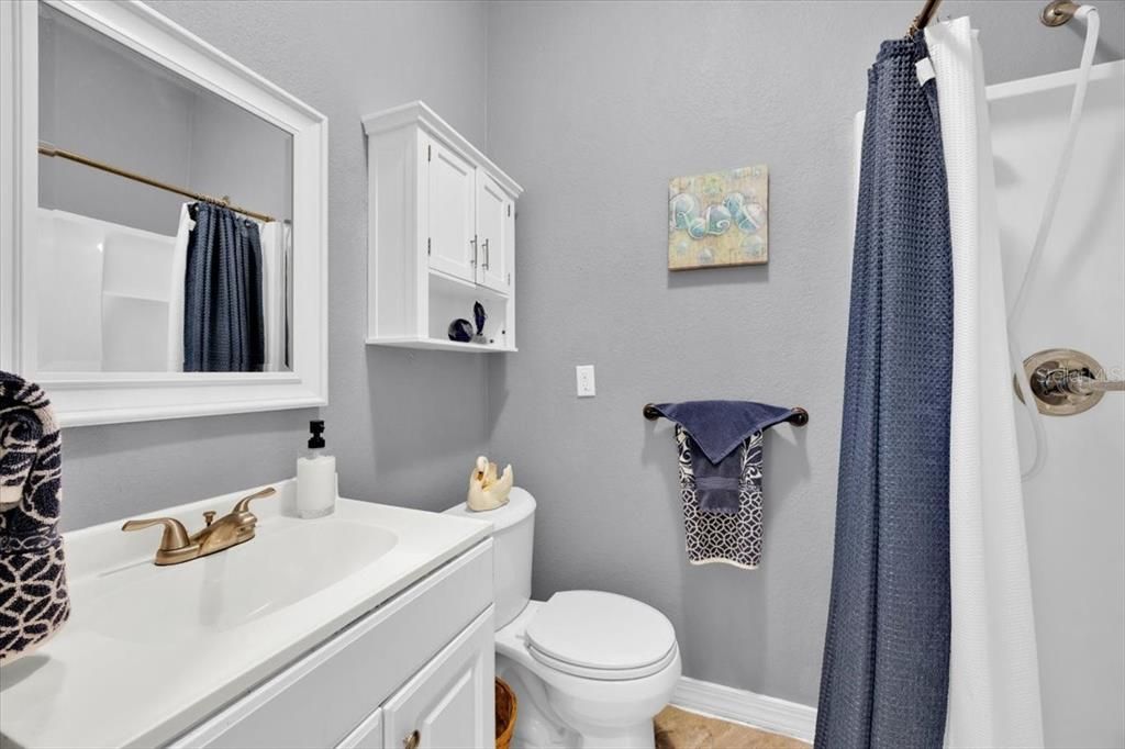 待售: $490,000 (4 贝兹, 3 浴室, 2055 平方英尺)