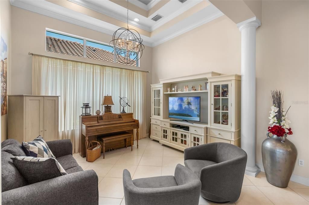 For Sale: $684,900 (3 beds, 2 baths, 2648 Square Feet)