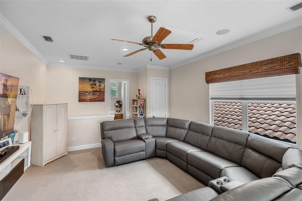 For Sale: $684,900 (3 beds, 2 baths, 2648 Square Feet)