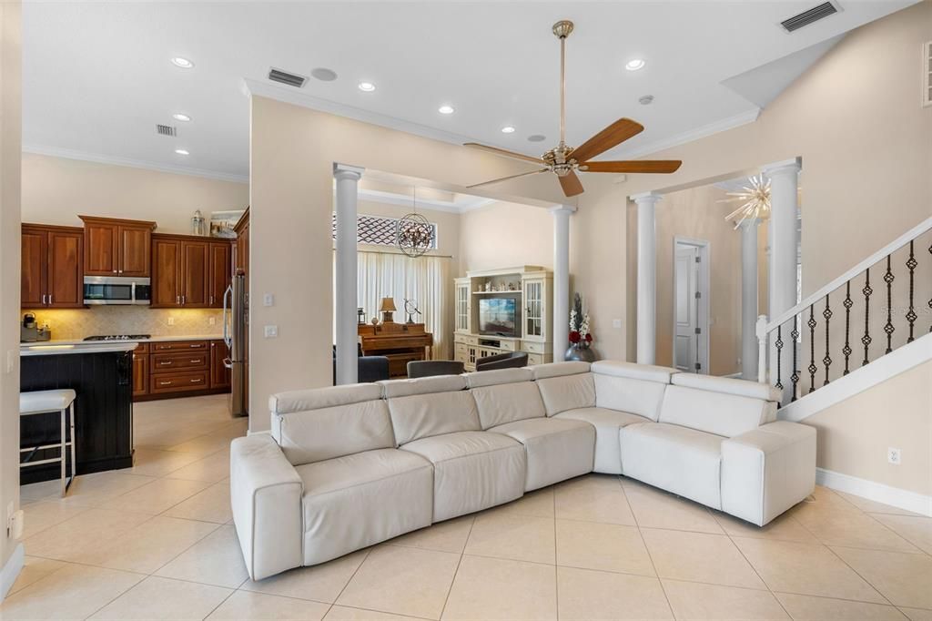 For Sale: $684,900 (3 beds, 2 baths, 2648 Square Feet)