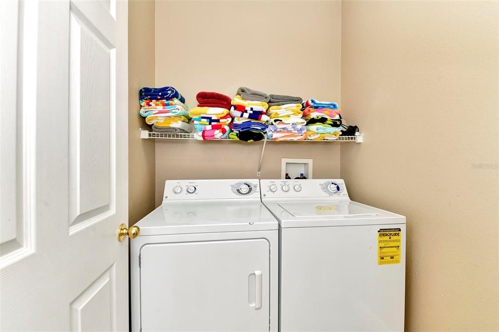 合同活跃: $3,500 (5 贝兹, 3 浴室, 2949 平方英尺)