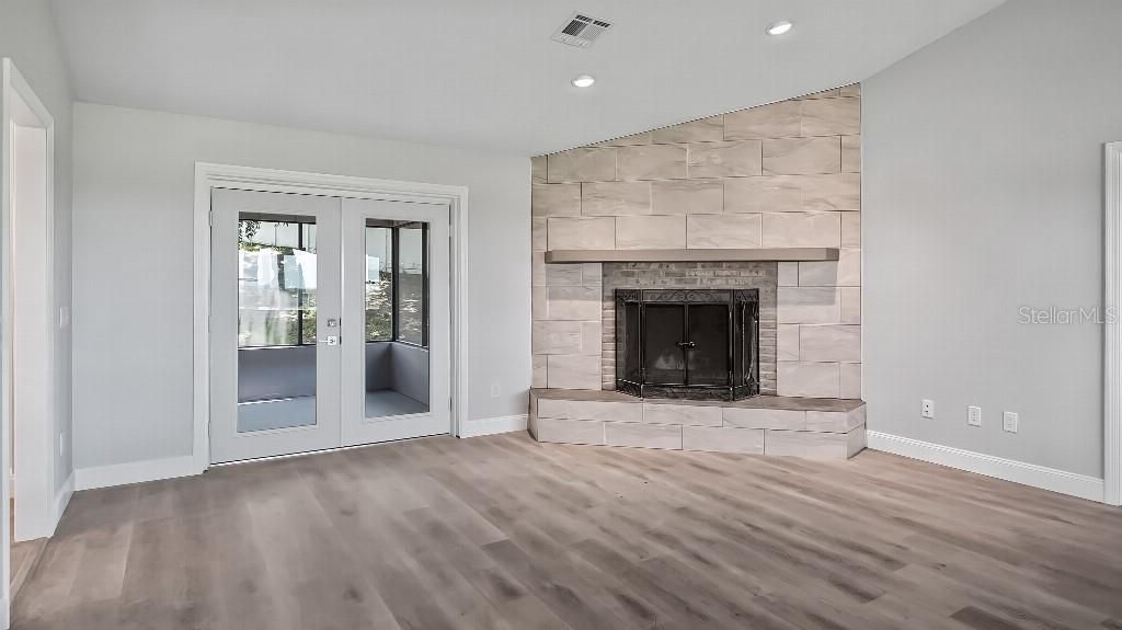 待售: $570,000 (4 贝兹, 3 浴室, 2586 平方英尺)