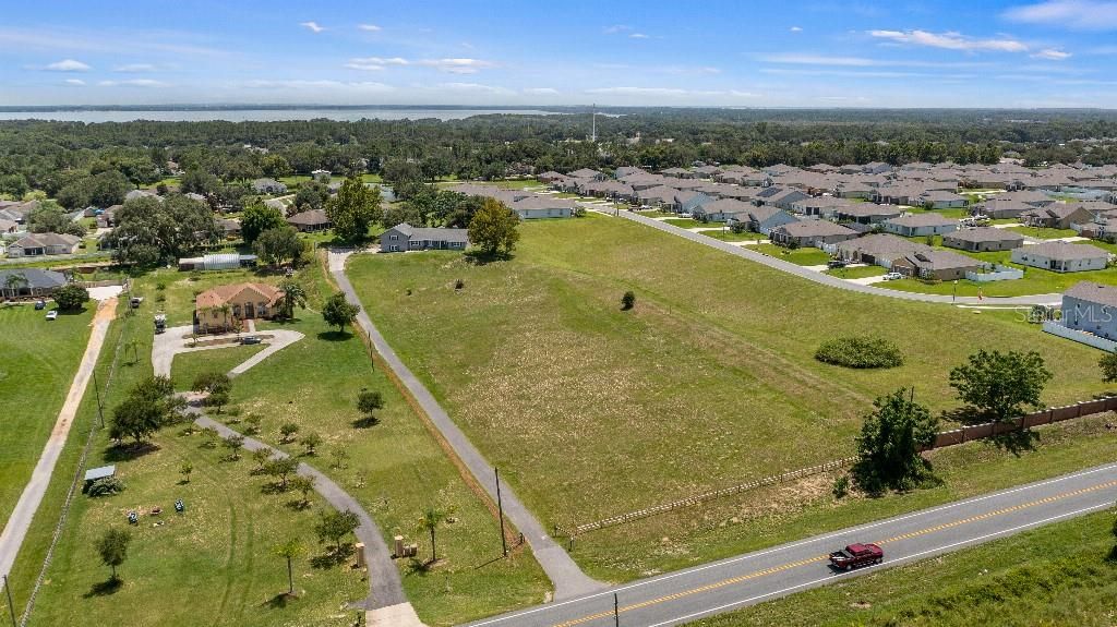 待售: $570,000 (4 贝兹, 3 浴室, 2586 平方英尺)