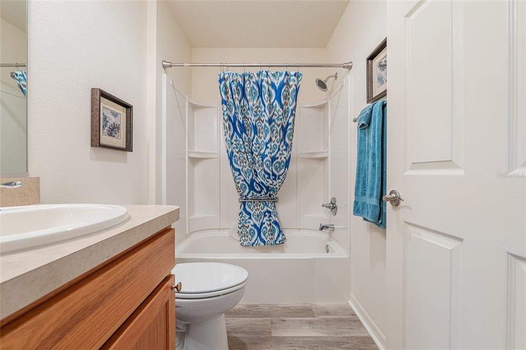 Active With Contract: $339,900 (3 beds, 2 baths, 1392 Square Feet)