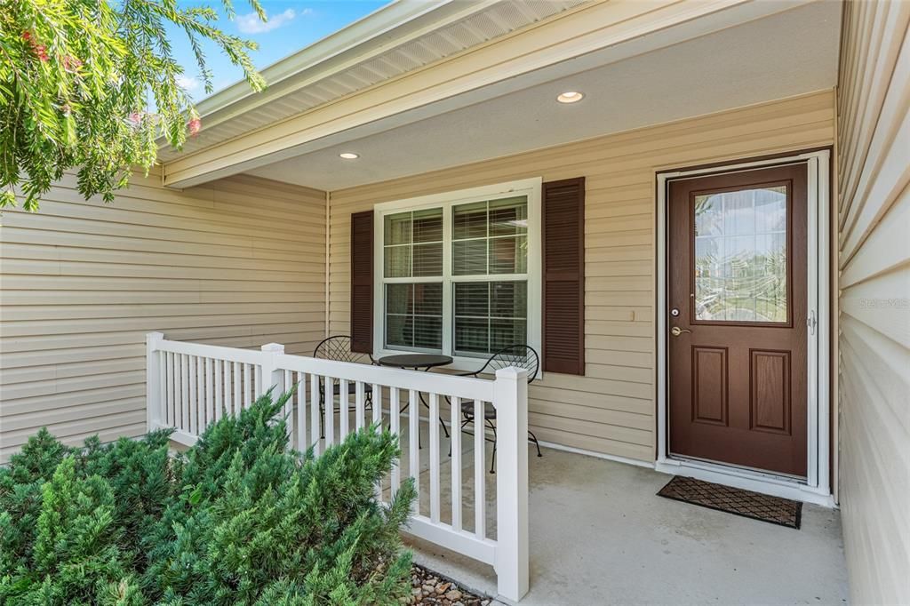 Active With Contract: $339,900 (3 beds, 2 baths, 1392 Square Feet)