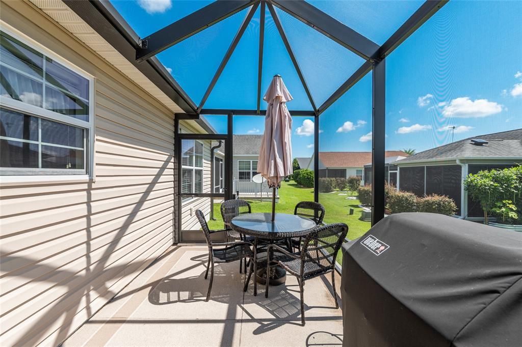 Active With Contract: $339,900 (3 beds, 2 baths, 1392 Square Feet)