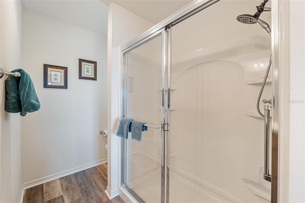 Active With Contract: $339,900 (3 beds, 2 baths, 1392 Square Feet)