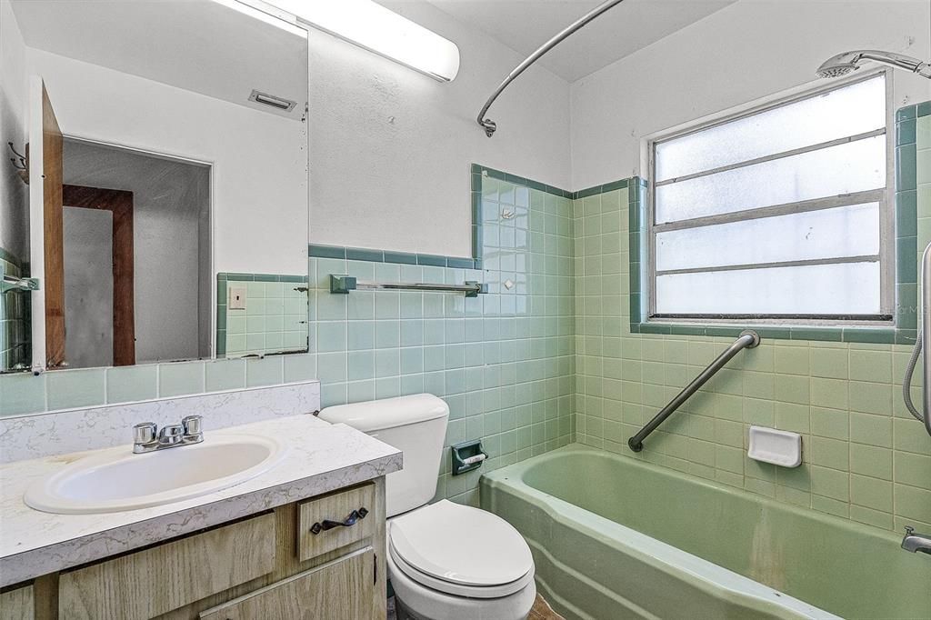 For Sale: $3,495,000 (2 beds, 2 baths, 3170 Square Feet)